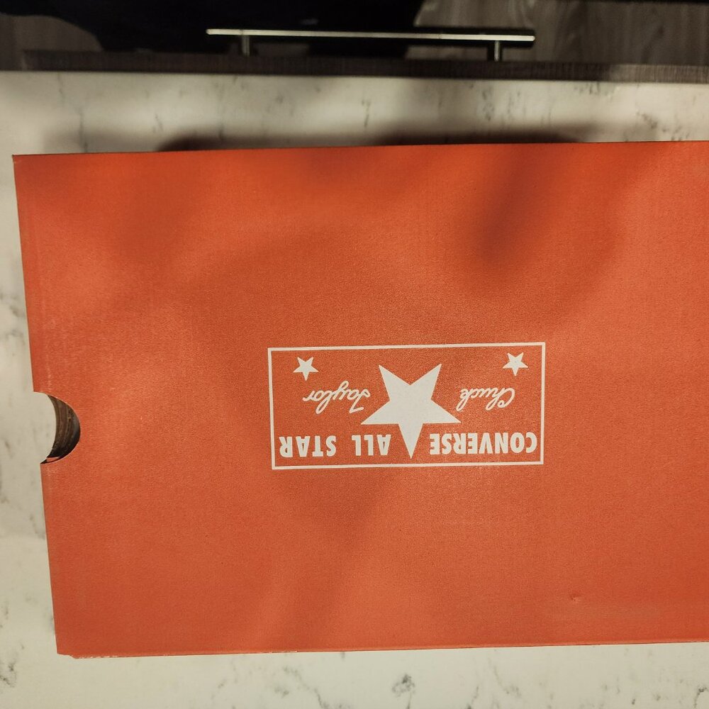 Converse - Women's Chuck 70 High Top Shoes SIZE 7 PINK/WHITE NEW - Picture 2 of 7